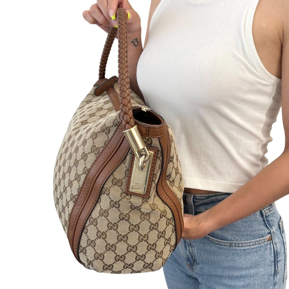 GUCCI Vintage GG Logo Monogram Shoulder Bag Brown Canvas Leather Bamboo [106428] - Picture 3 of 16